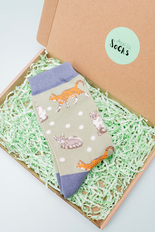 Cats Bamboo Socks Green | size 4-7