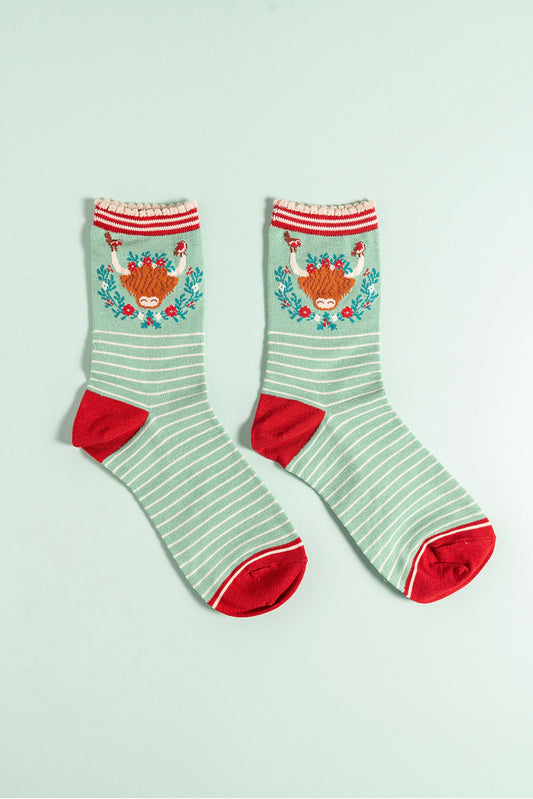 Highland cow wreath bamboo socks