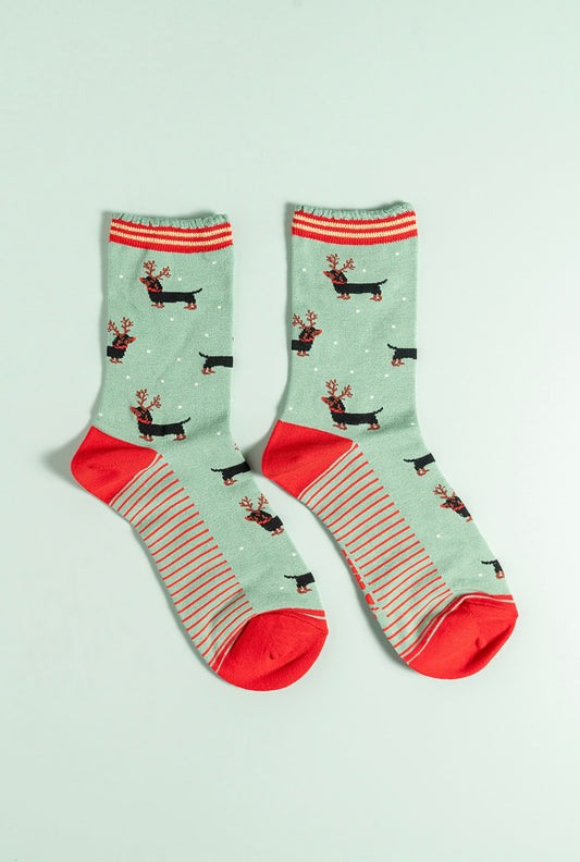 Sausage dogs green bamboo socks