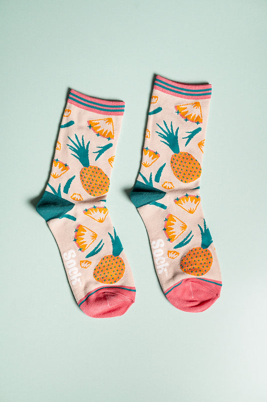 Pineapple bamboo socks