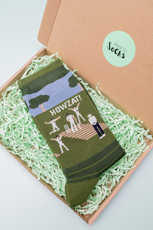 Cricketers Howzat Men's Bamboo Socks in Green